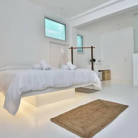 Guest house Arktos White Mykonos Town